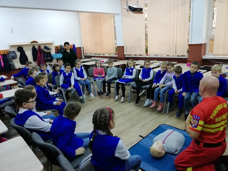 „Viața are prioritate!” - Activitate desfășurată la Școala Gimnazială „Mihail Kogălniceanu” Dorohoi